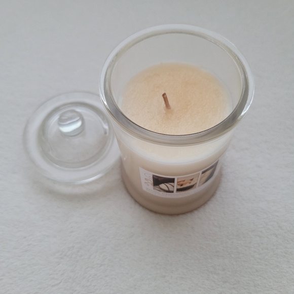 White Chocolate Scented Candle NEW Glass Covered Jar | Made in USA - Picture 2 of 12